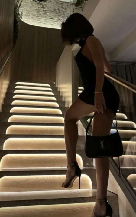 Femme coquette séduisante