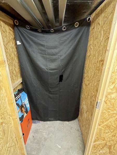Fais-toi sucer anonymement en glory hole