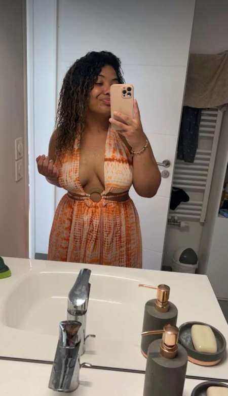 Chaude, Je suis disponible tout de suite